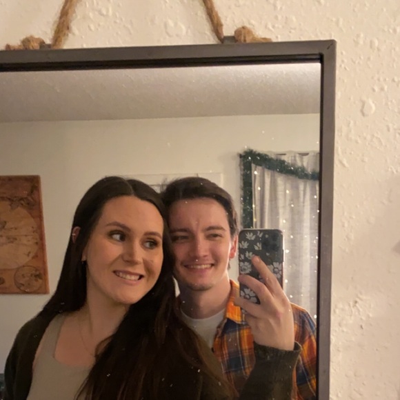 Meet your Posher, Lindsey - Picture 1 of 1